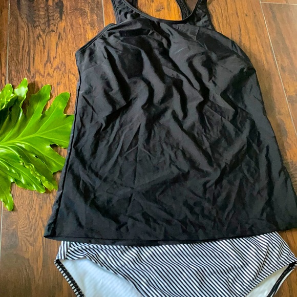 swimsuit. size large. very good - Picture 1 of 9